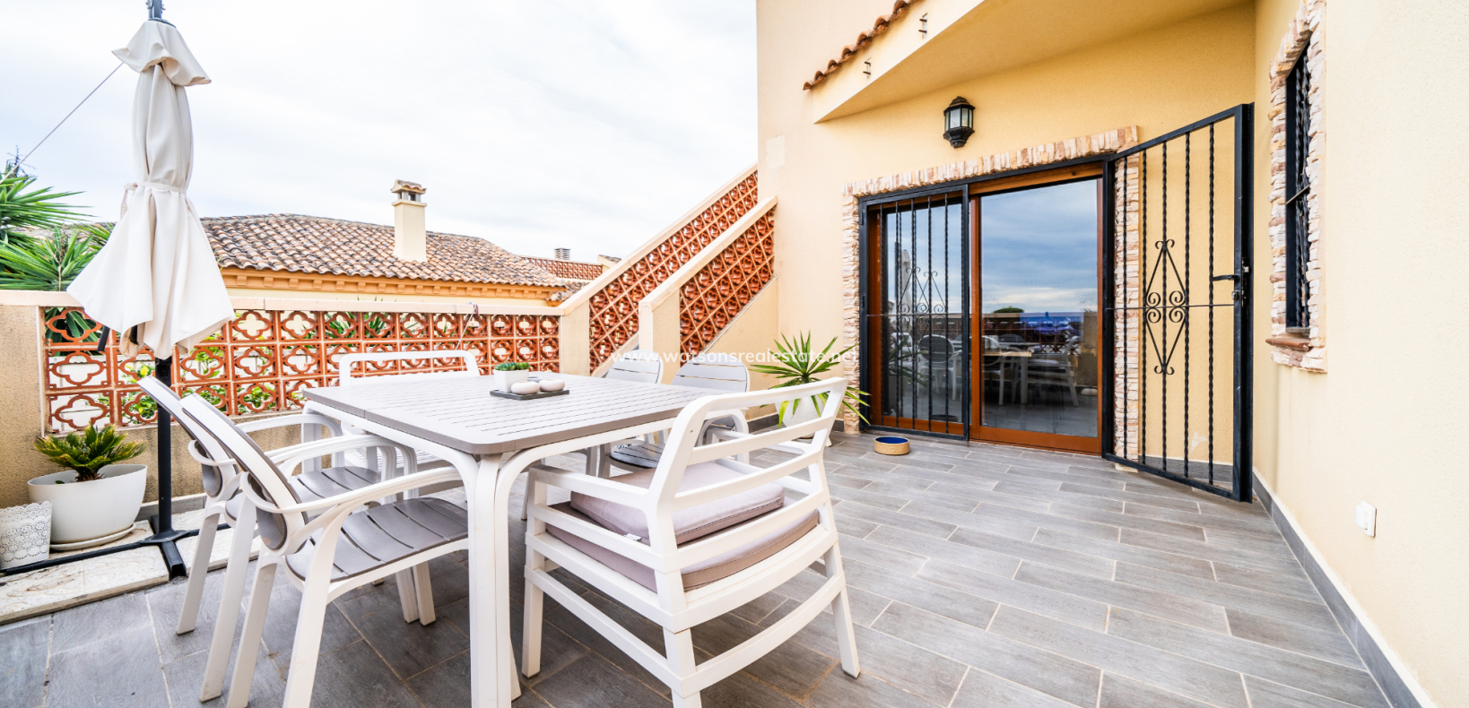 Resale - Detached - Urb. La Marina