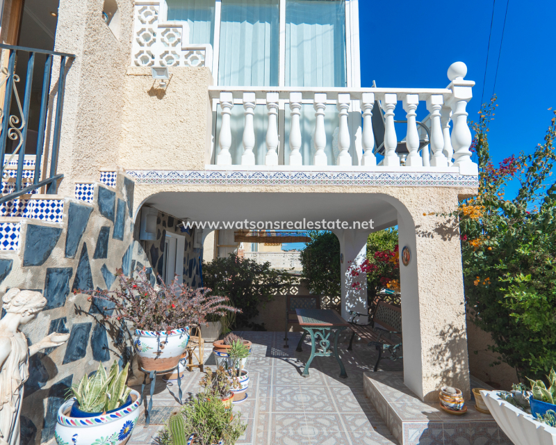 Resale - Detached - Urb. La Marina