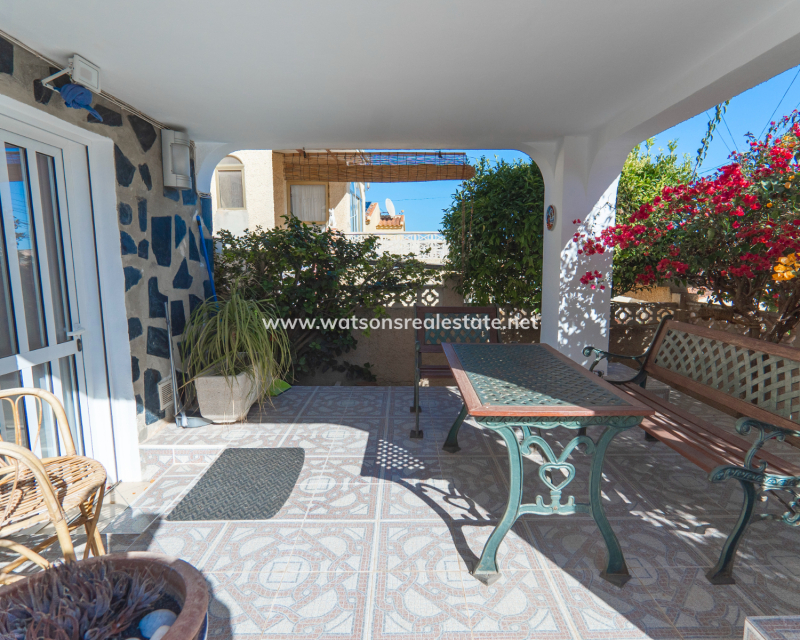 Resale - Detached - Urb. La Marina