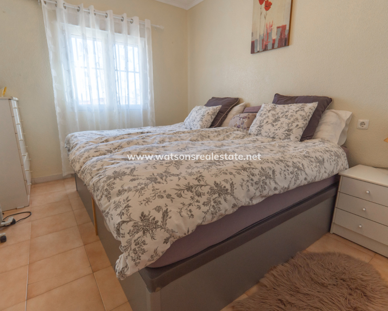 Resale - Detached - Urb. La Marina