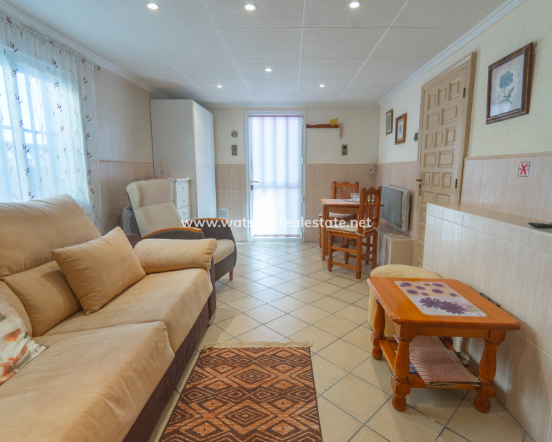 Resale - Detached - Urb. La Marina