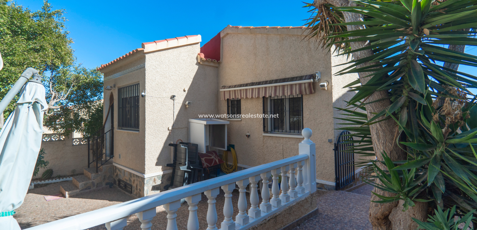 Resale - Detached - Urb. La Marina