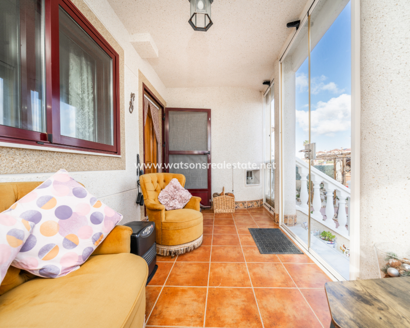 Resale - Detached - Urb. La Marina