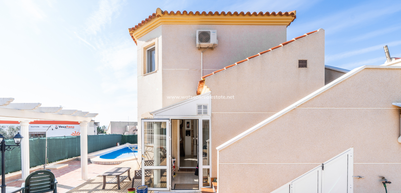 Resale - Detached - Urb. La Marina