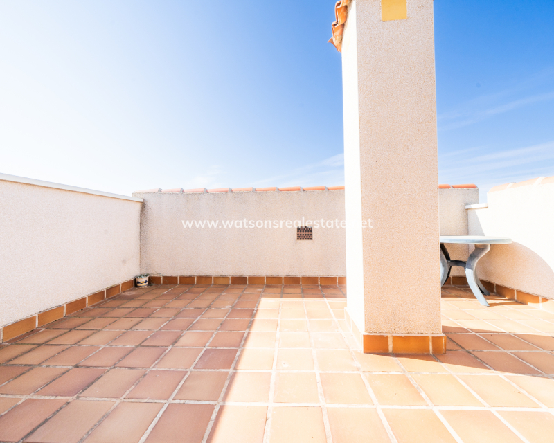 Resale - Detached - Urb. La Marina