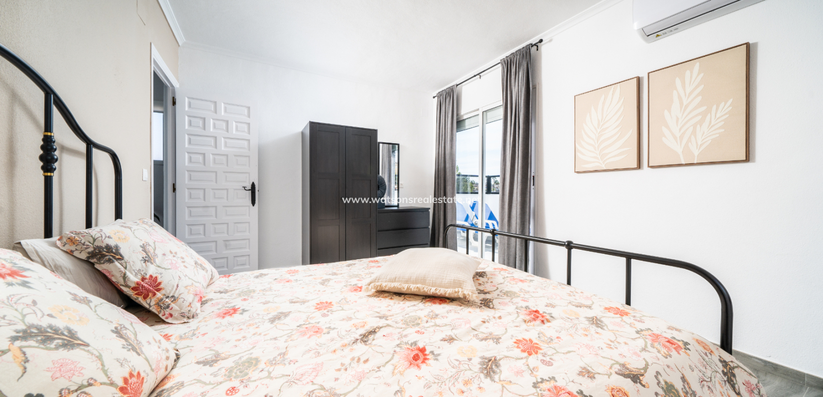 Resale - Detached - Urb. La Marina