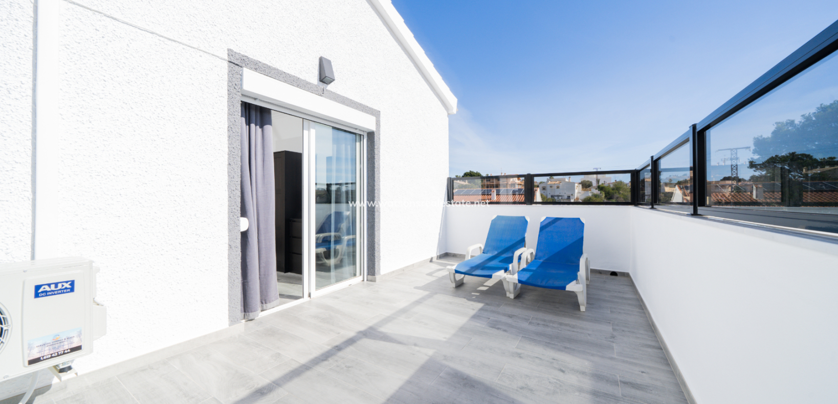 Resale - Detached - Urb. La Marina