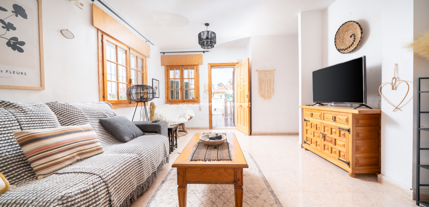 Resale - Detached - Urb. La Marina