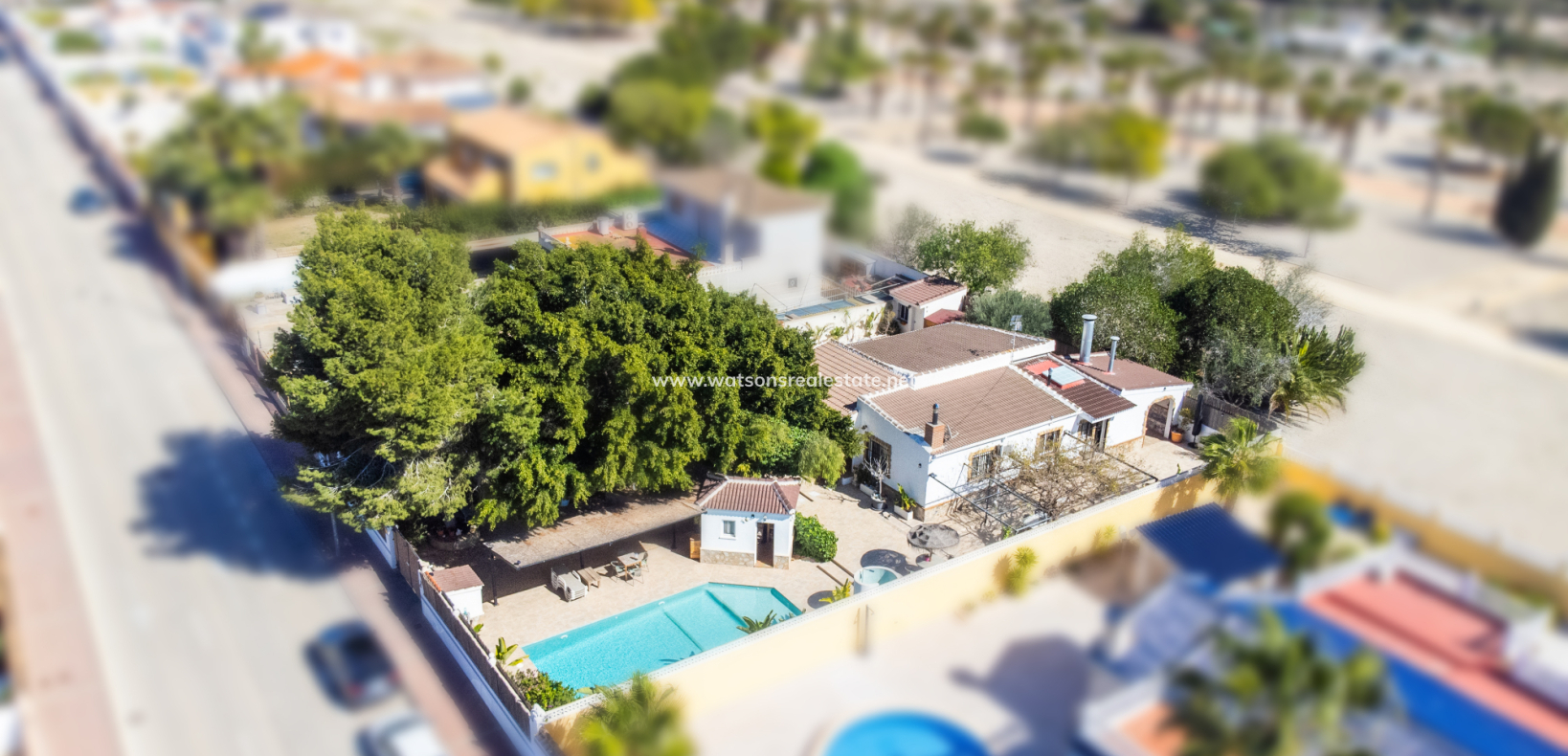 Resale - Detached - Urb. La Marina