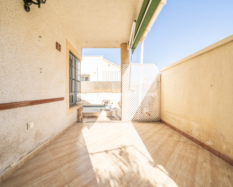 Resale - Detached - Urb. La Marina