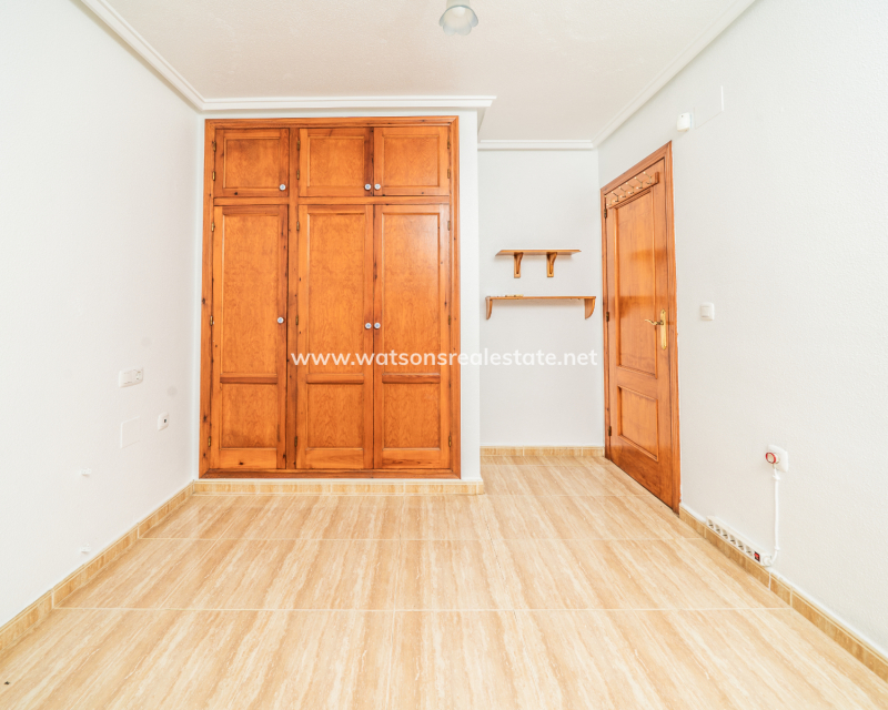 Resale - Detached - Urb. La Marina