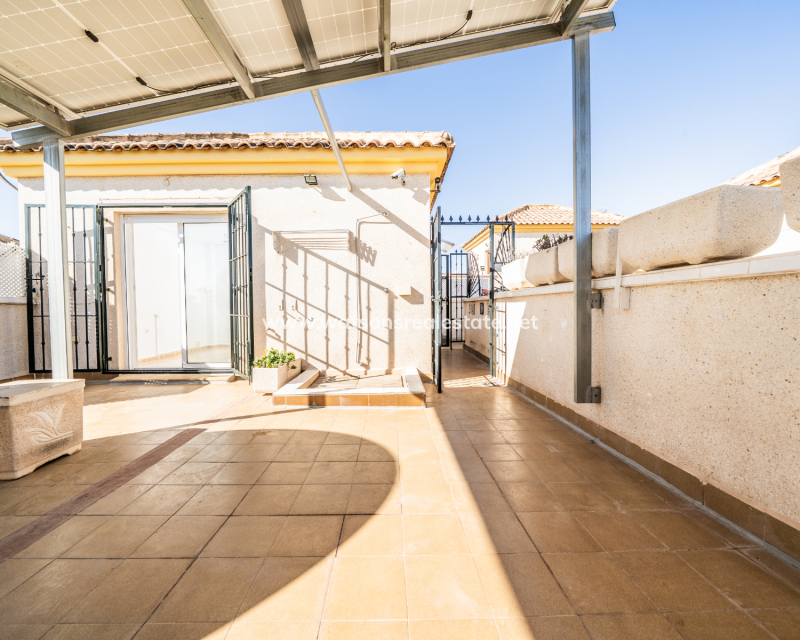 Resale - Detached - Urb. La Marina