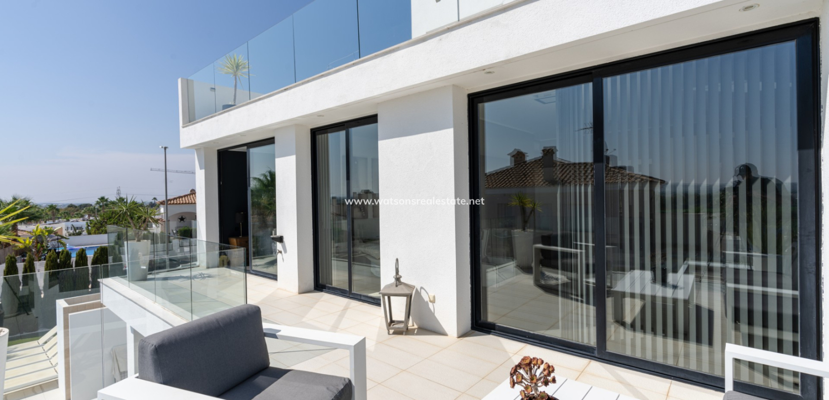 Resale - Detached - Urb. La Marina