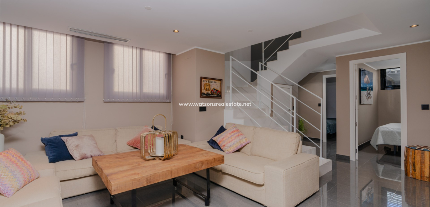 Resale - Detached - Urb. La Marina