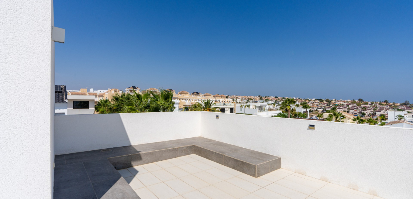 Resale - Detached - Urb. La Marina