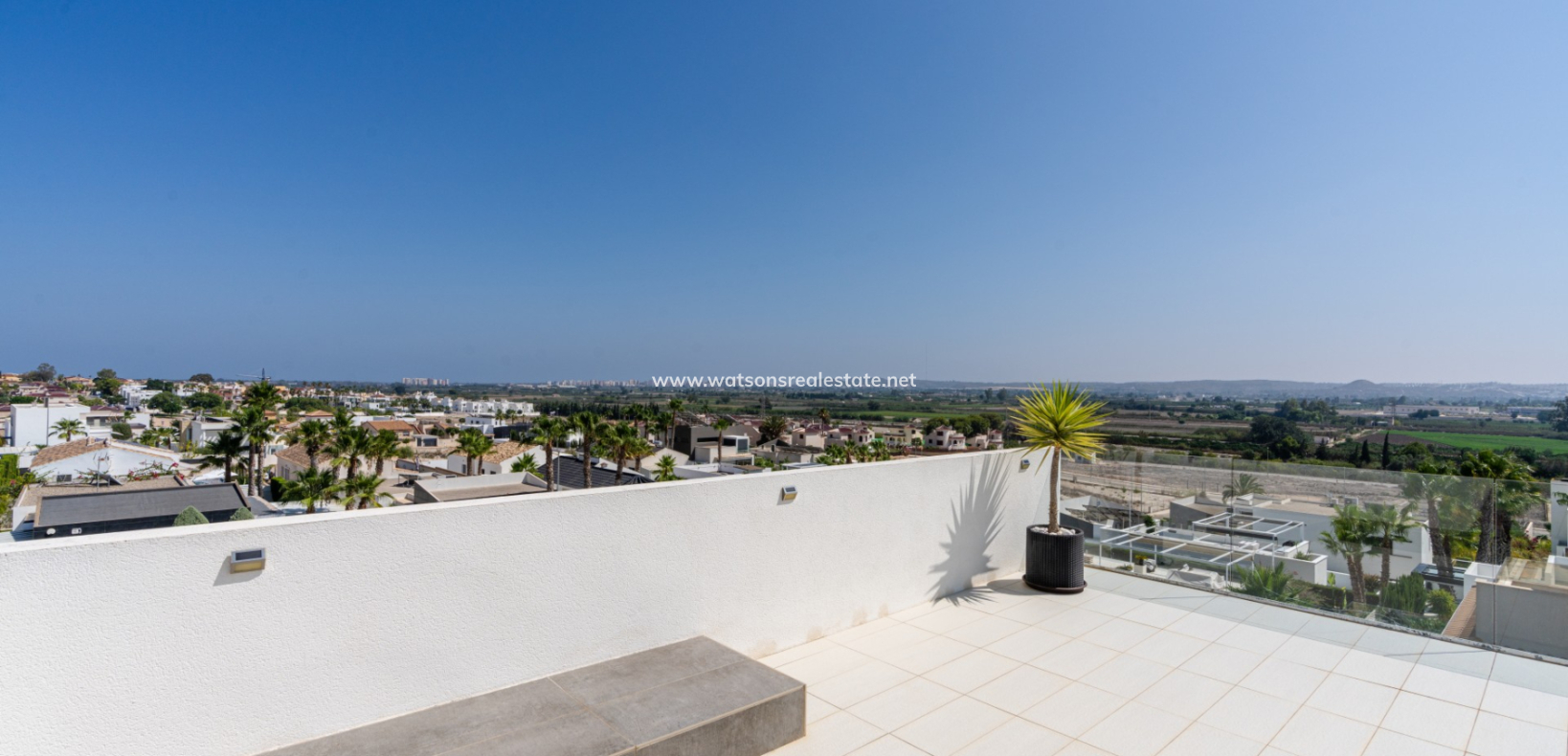 Resale - Detached - Urb. La Marina