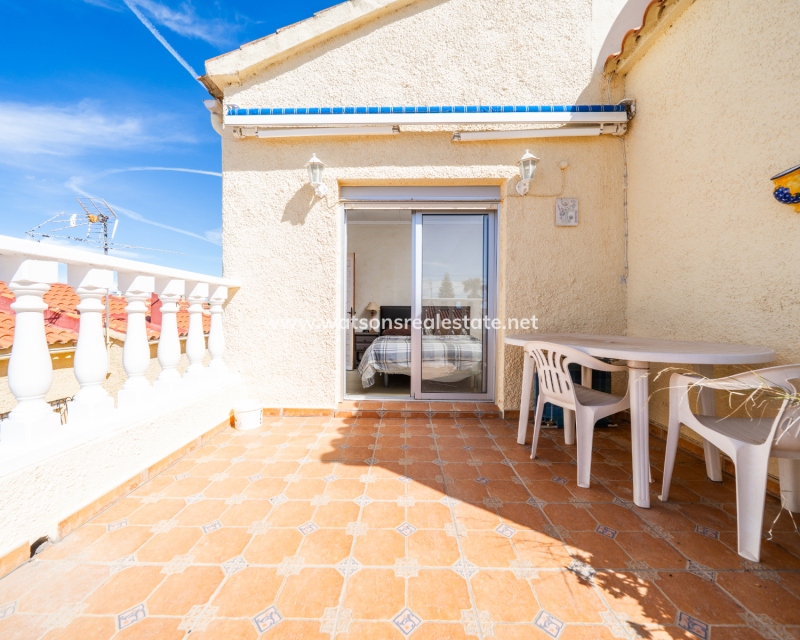 Resale - Detached - Urb. La Marina