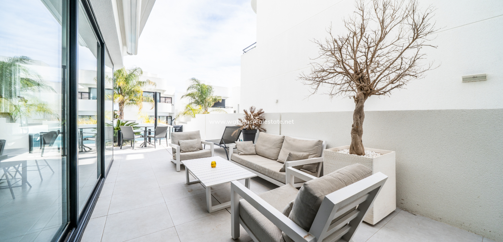 Resale - Detached - Urb. La Marina