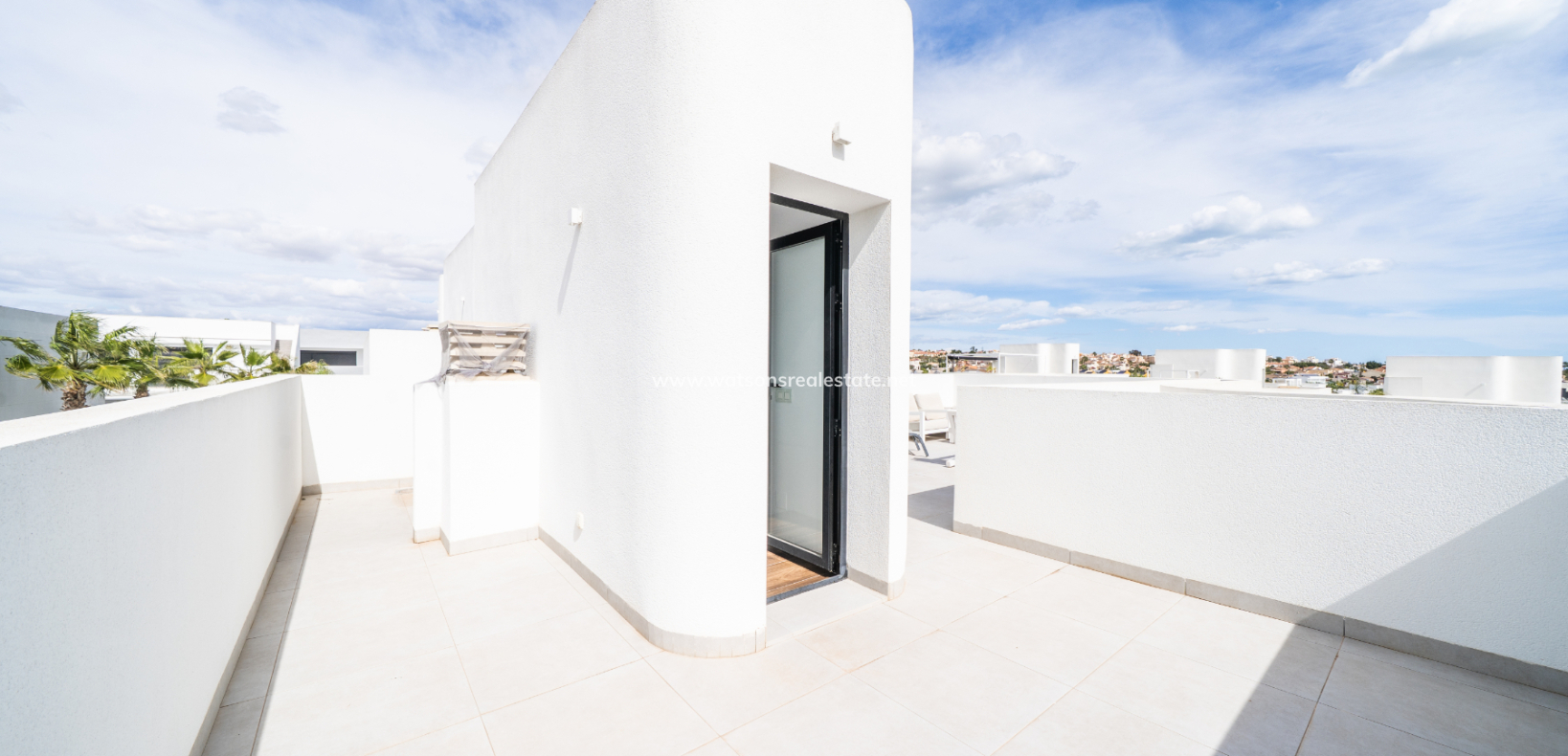 Resale - Detached - Urb. La Marina