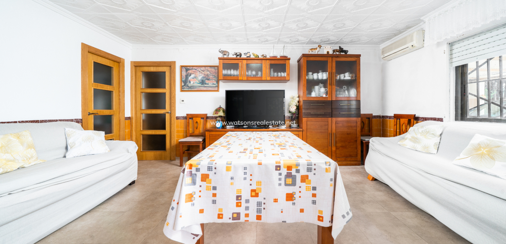 Resale - Detached - Urb. La Marina