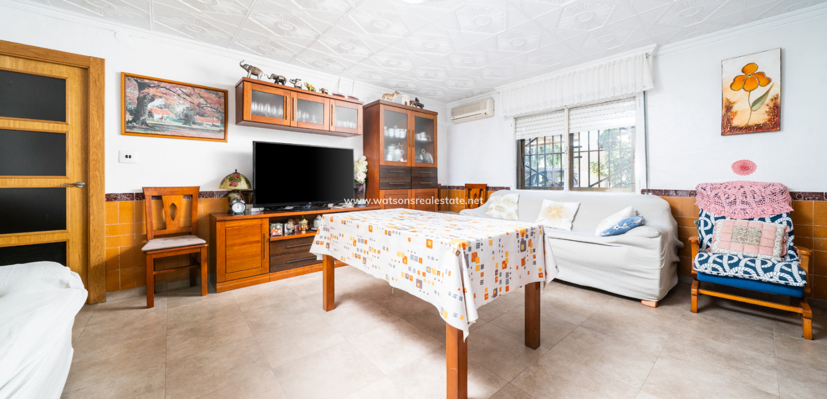 Resale - Detached - Urb. La Marina