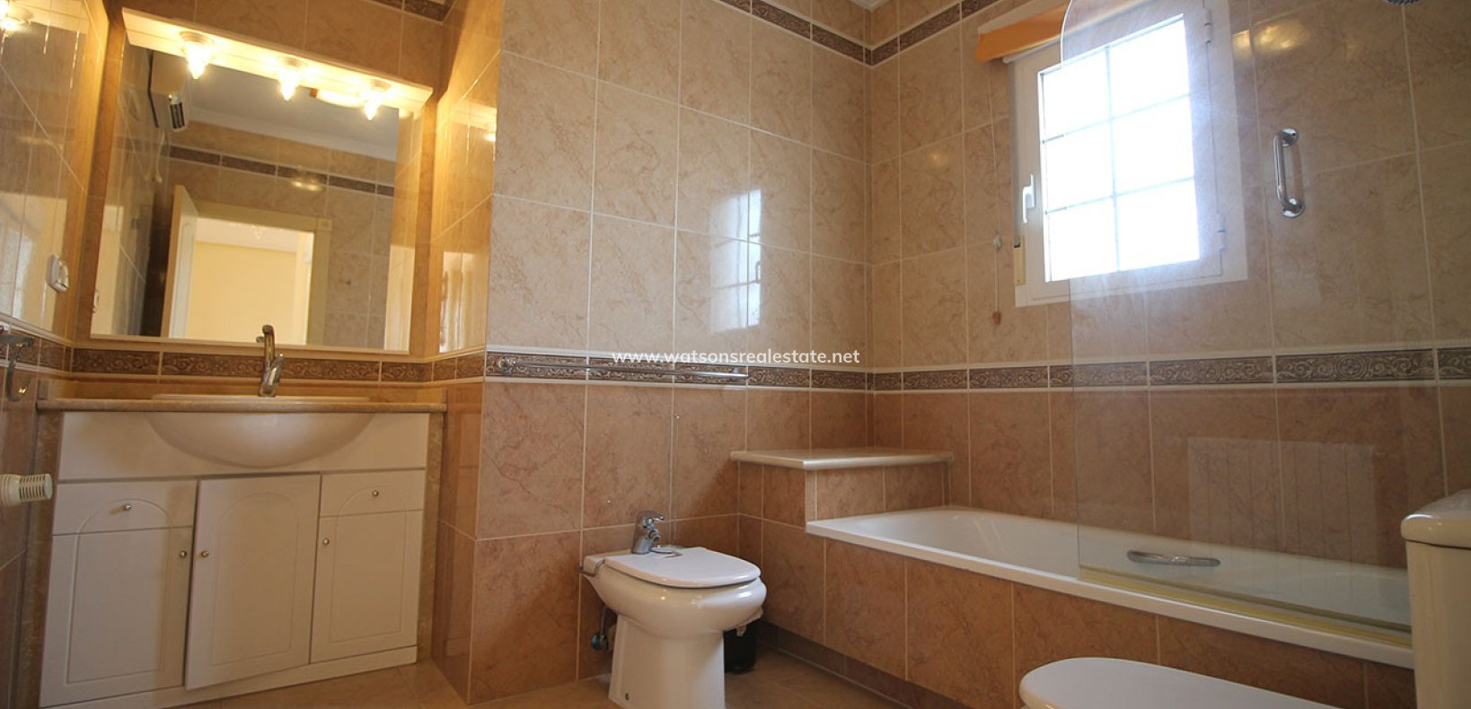 Resale - Detached - Urb. La Marina