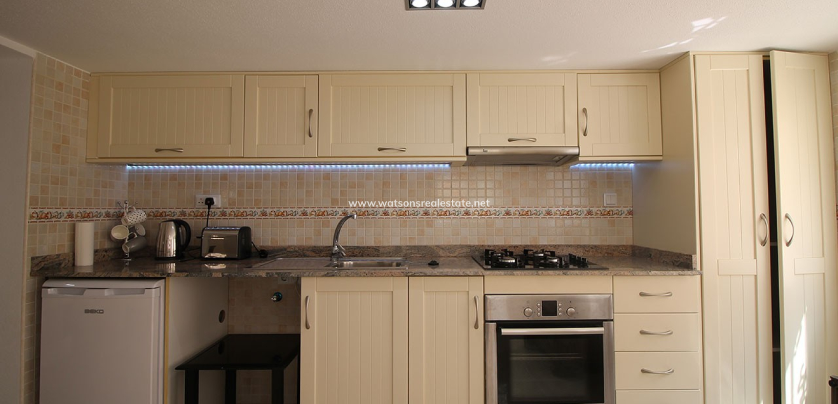 Resale - Detached - Urb. La Marina