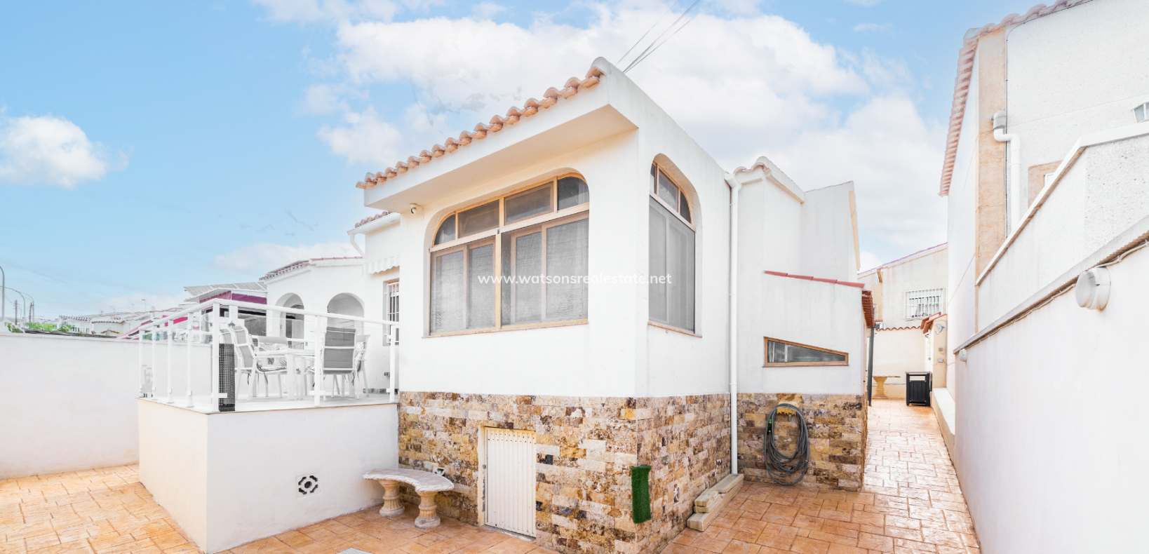 Resale - Detached - Urb. La Marina
