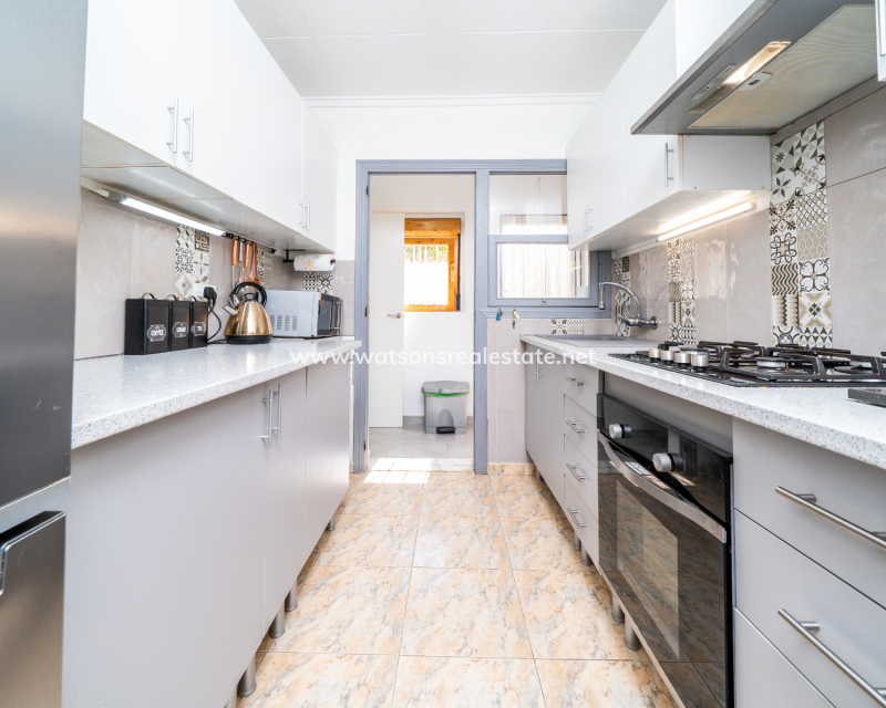 Resale - Detached - Urb. La Marina