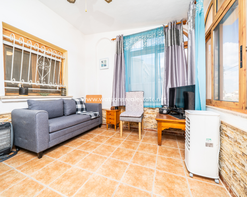 Resale - Detached - Urb. La Marina