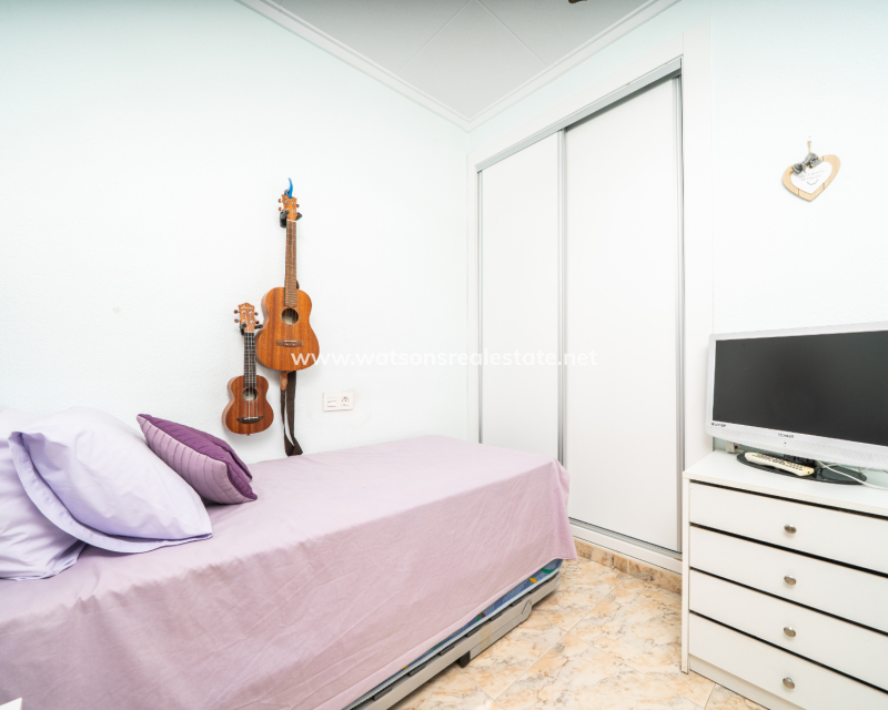 Resale - Detached - Urb. La Marina