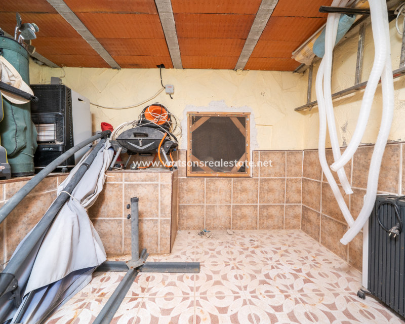 Resale - Detached - Urb. La Marina