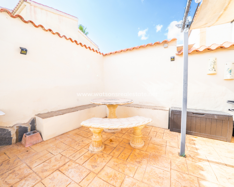 Resale - Detached - Urb. La Marina