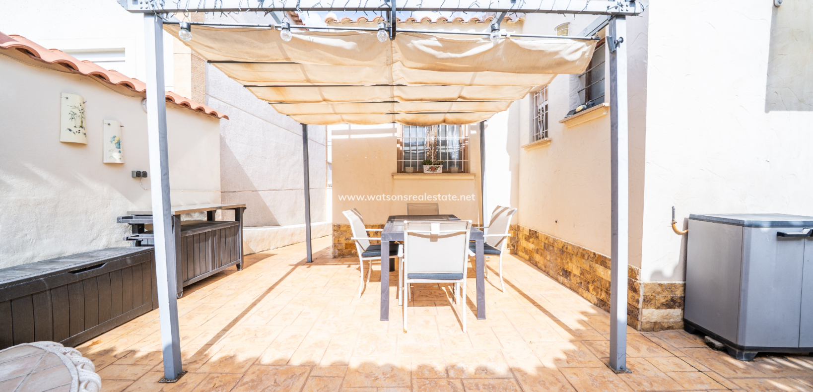 Resale - Detached - Urb. La Marina