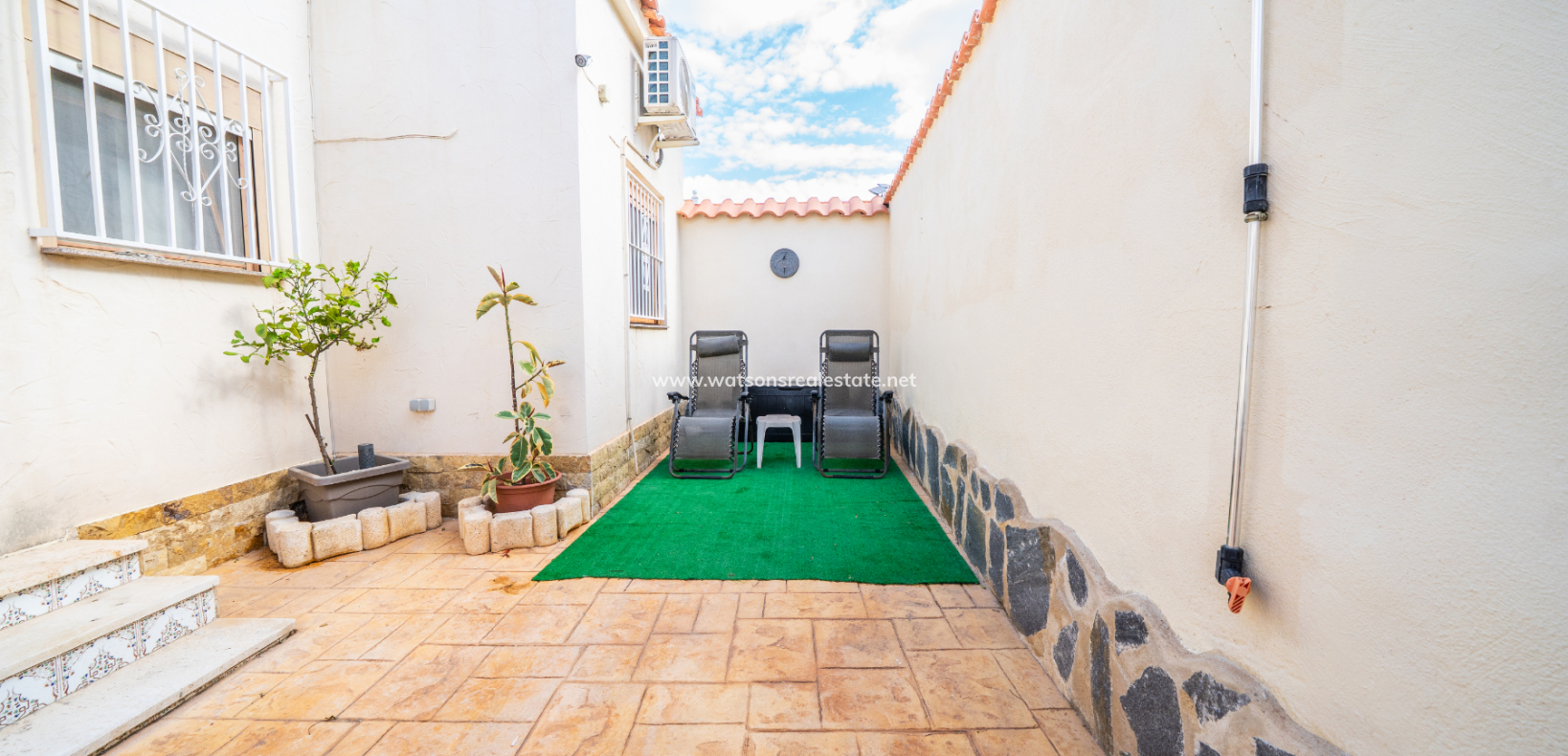 Resale - Detached - Urb. La Marina