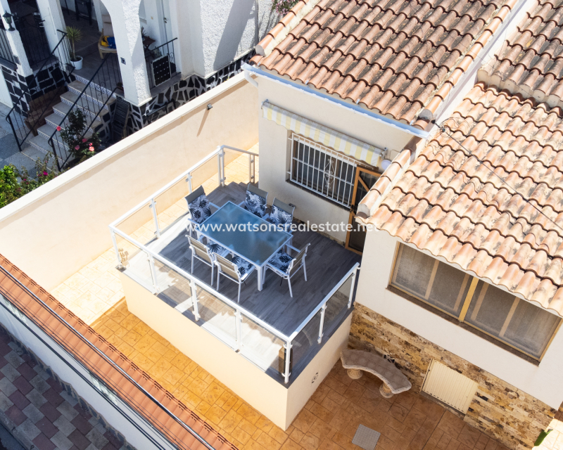 Resale - Detached - Urb. La Marina