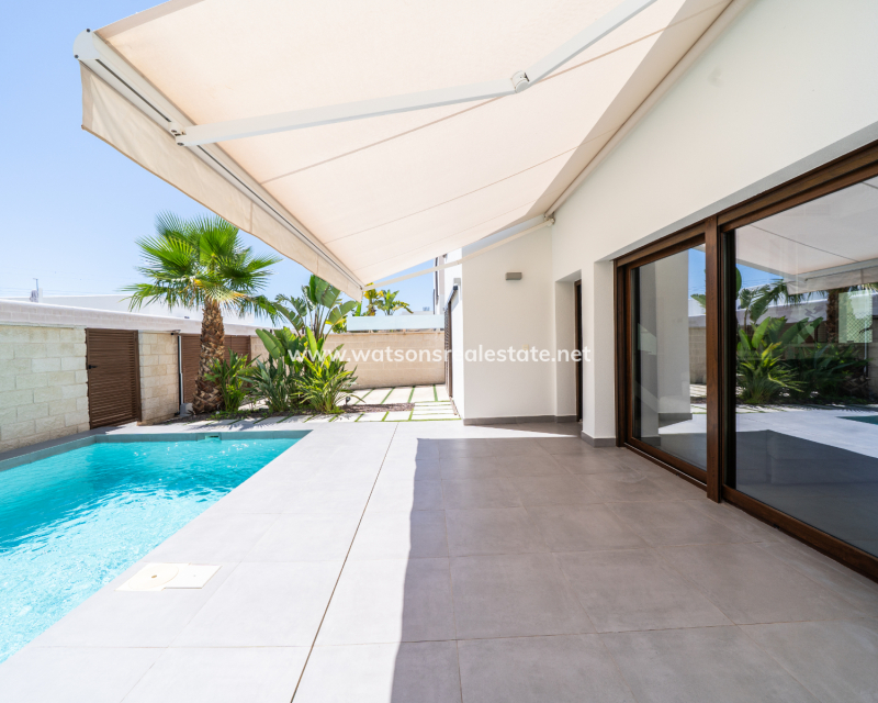 Resale - Detached - Urb. La Marina