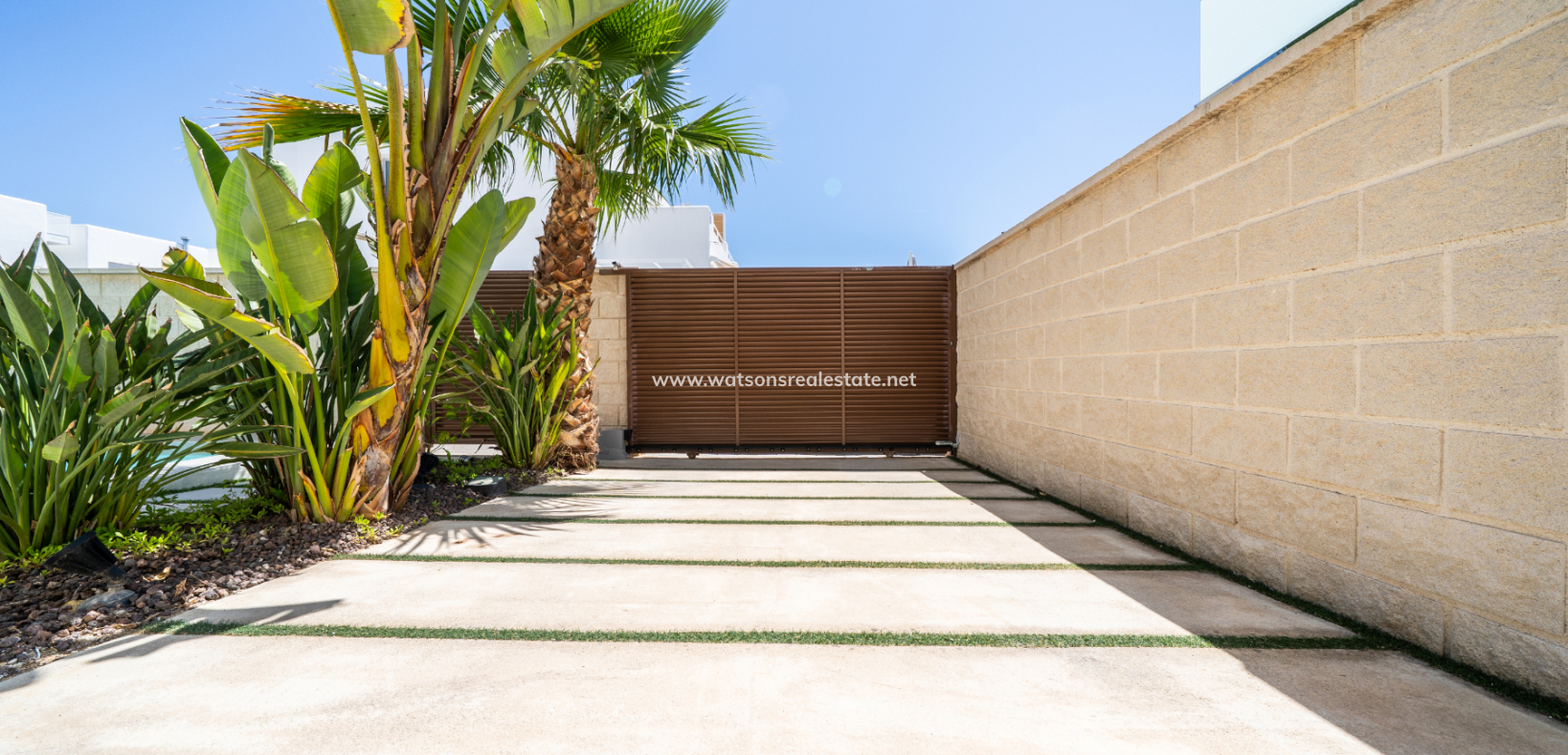 Resale - Detached - Urb. La Marina