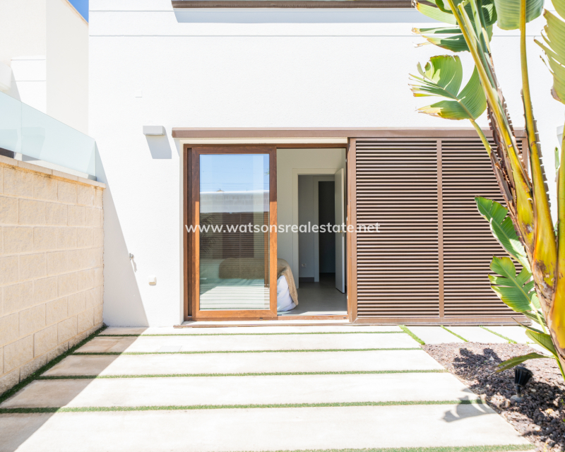 Resale - Detached - Urb. La Marina