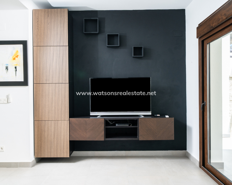 Resale - Detached - Urb. La Marina