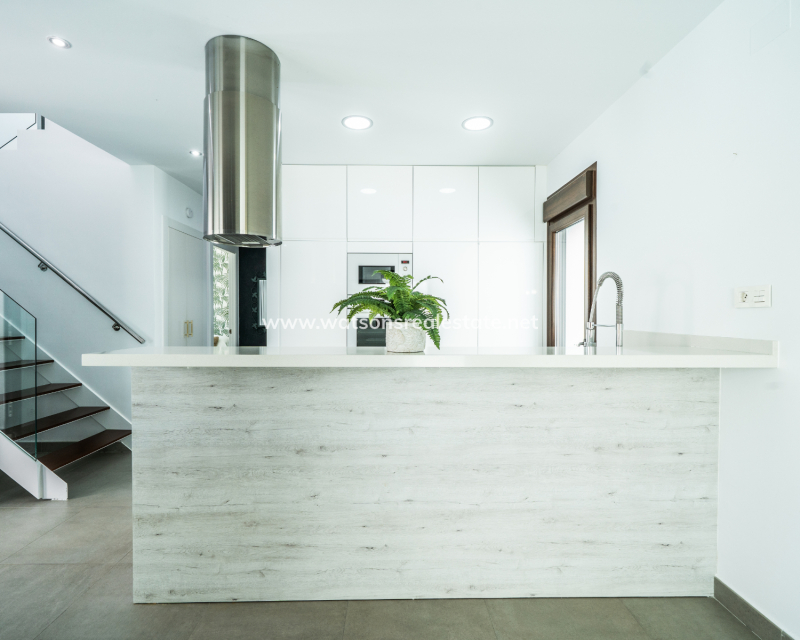 Resale - Detached - Urb. La Marina
