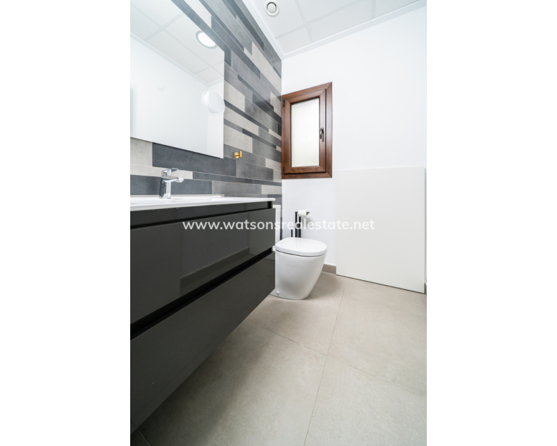 Resale - Detached - Urb. La Marina