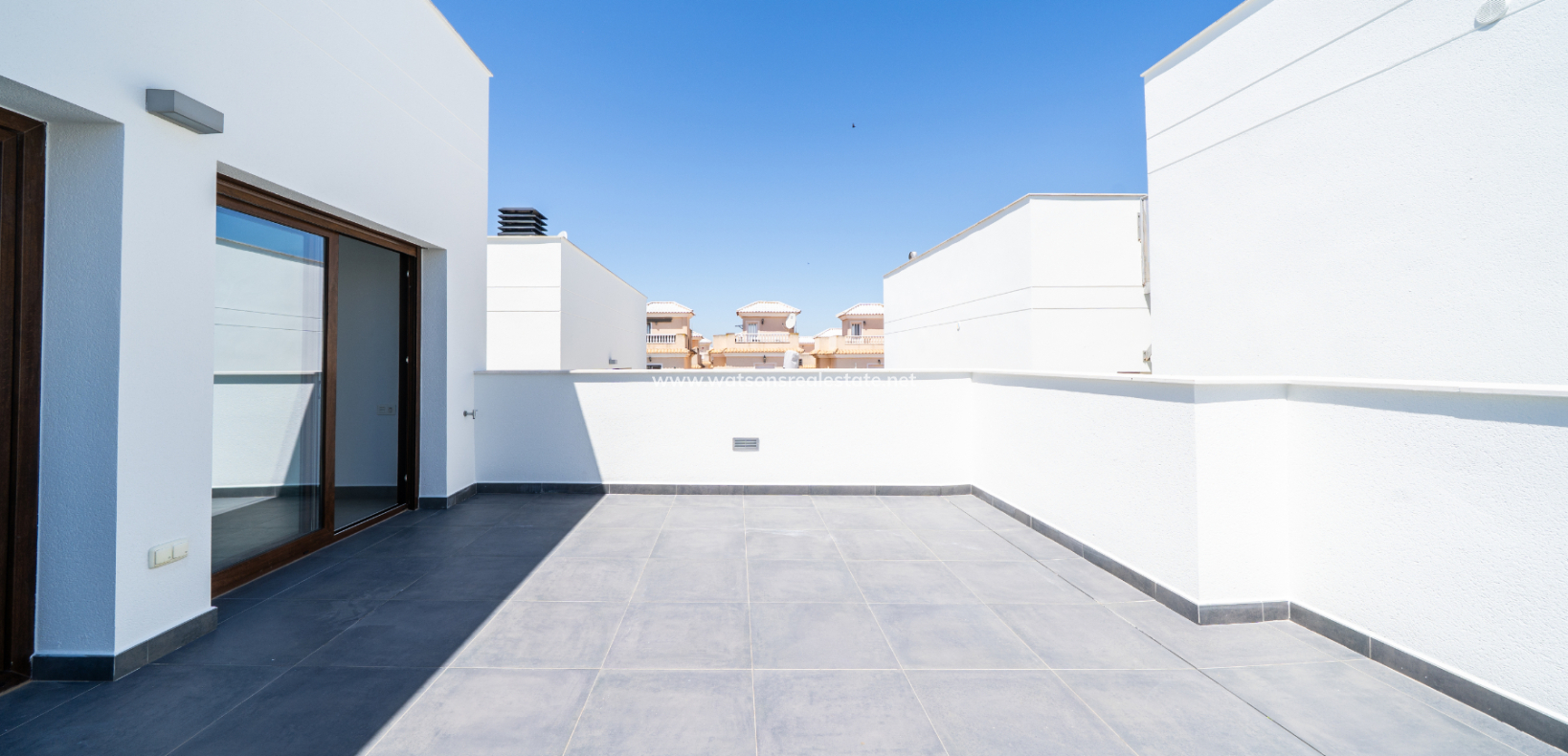 Resale - Detached - Urb. La Marina