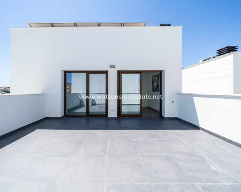 Resale - Detached - Urb. La Marina