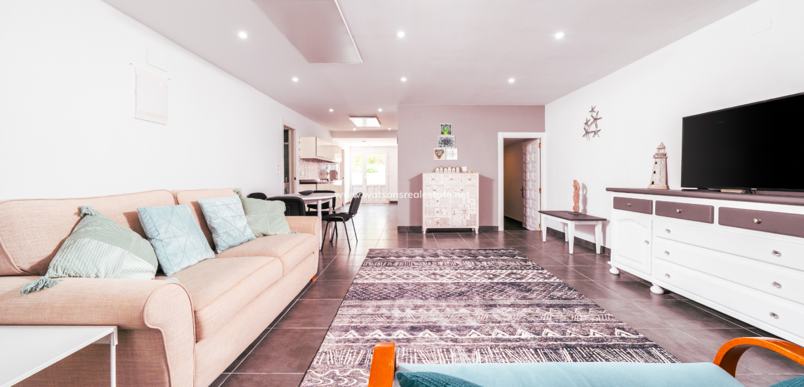 Resale - Detached - Urb. La Marina