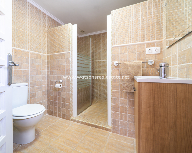Resale - Detached - Urb. La Marina