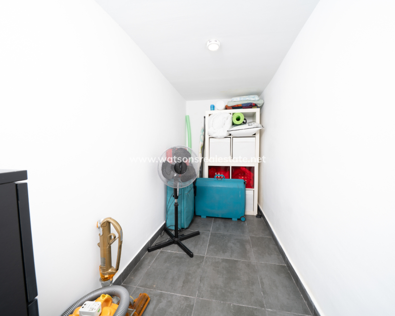 Resale - Detached - Urb. La Marina
