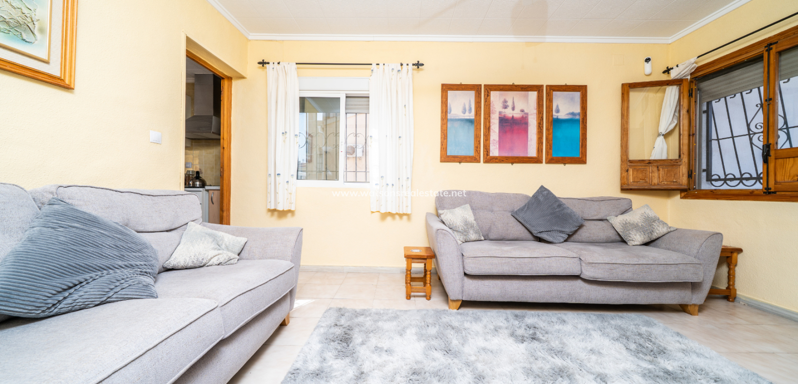 Resale - Detached - Urb. La Marina