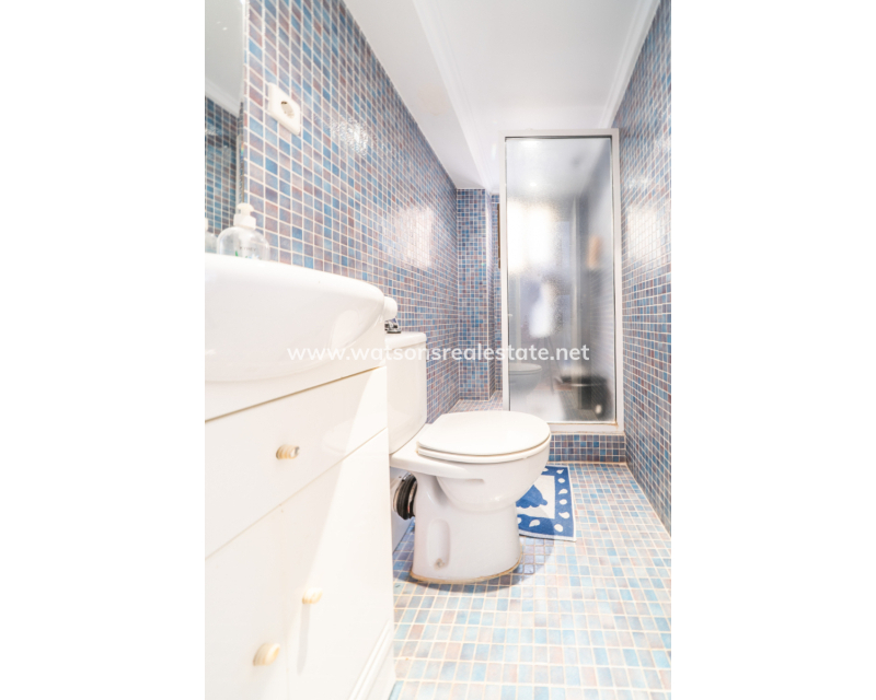 Resale - Detached - Urb. La Marina