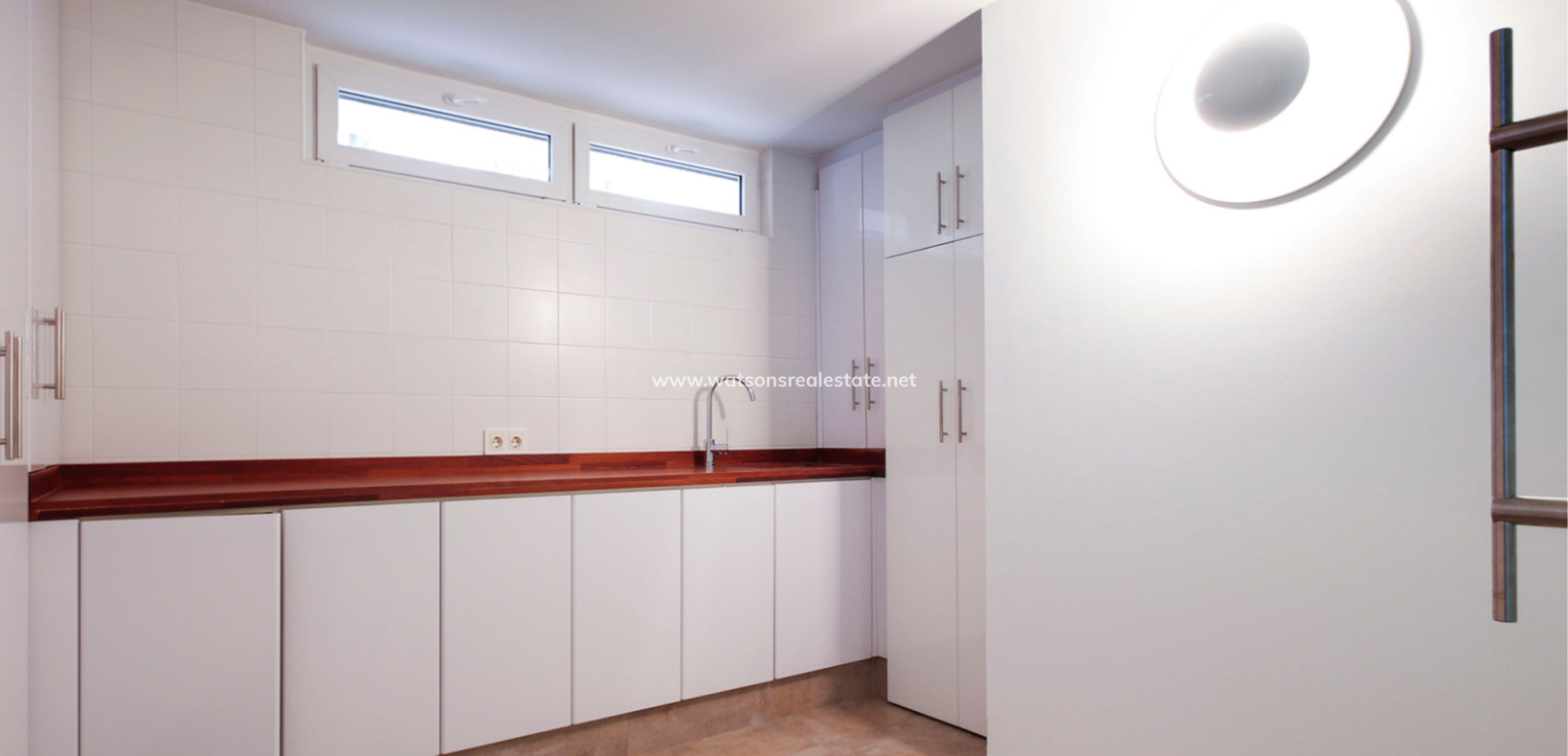 Resale - Detached - Urb. La Marina